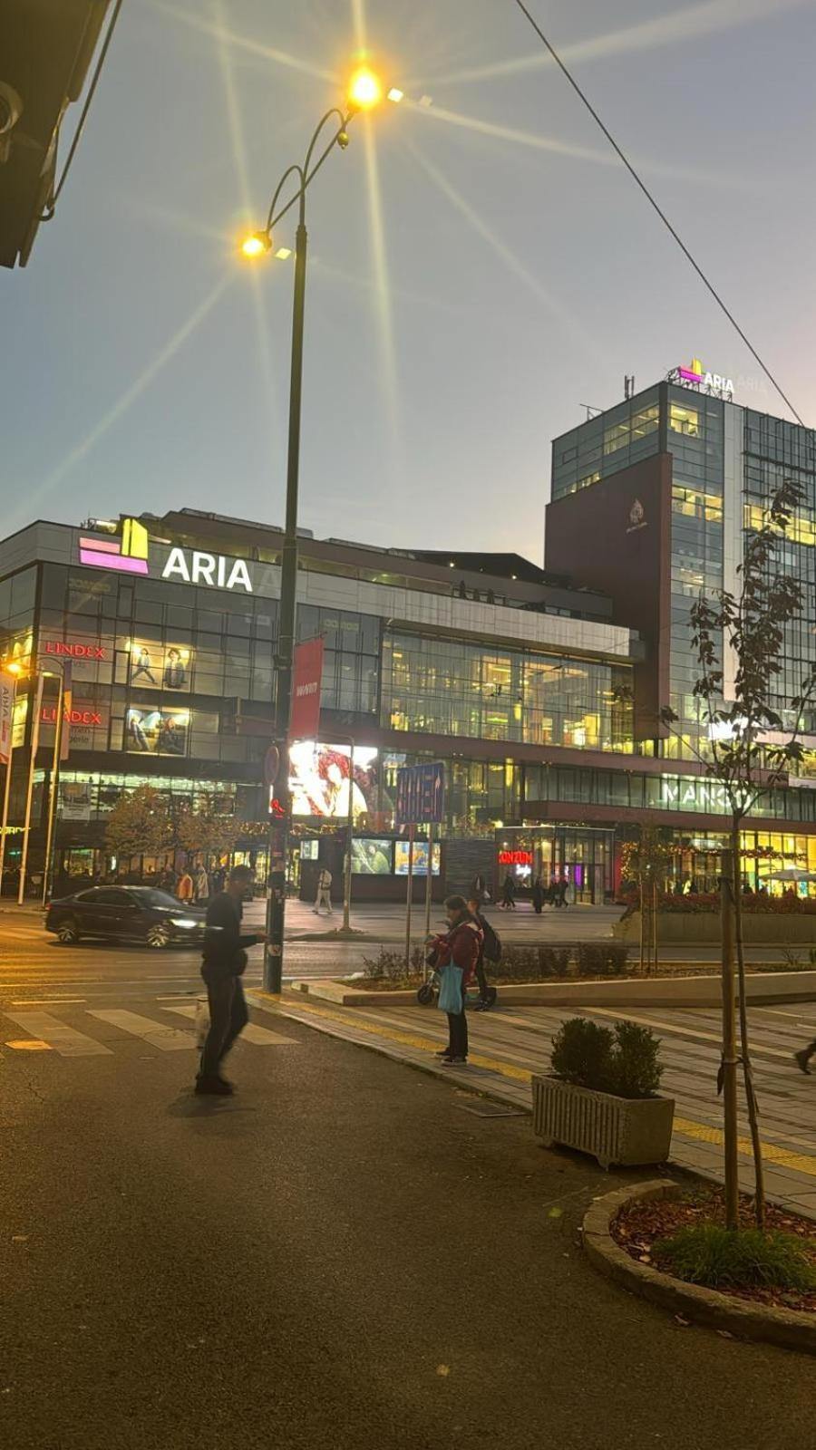 City Center Apartment Sarajevo Accross Bbi Shopping Mall Eksteriør billede