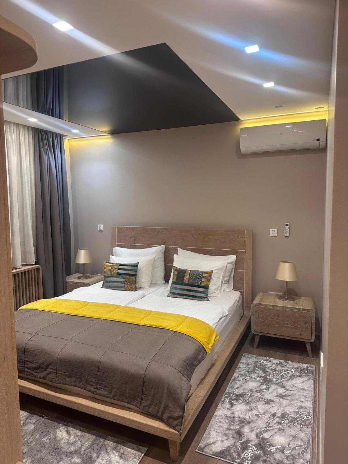 City Center Apartment Sarajevo Accross Bbi Shopping Mall Eksteriør billede